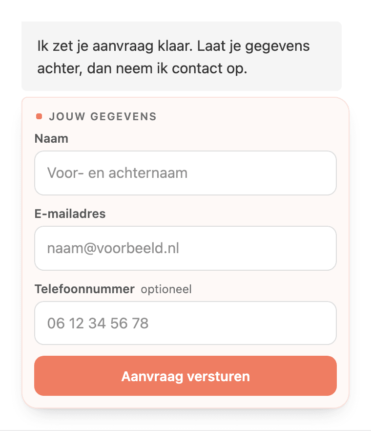 Formular im Chatfenster mit Feldern für Name, E-Mail-Adresse und Telefonnummer sowie einem Senden-Button